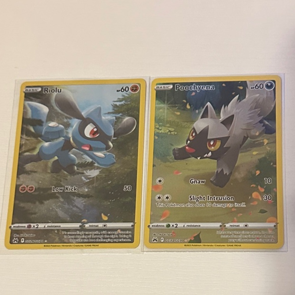 Pokemon Trading Cards - Riolu - Poochyena - Crown Zenith